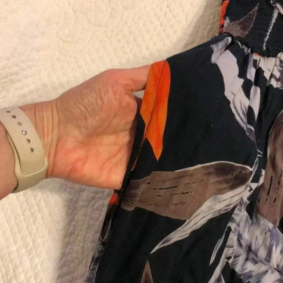 Patrons of Peace tropical/floral jumpsuit with side pockets. Size S - Picture 4 of 11